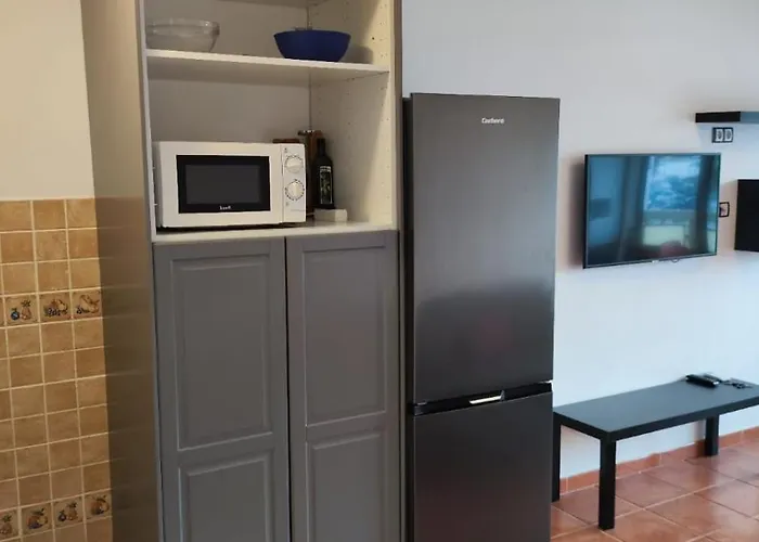 5 Min Walk From Yumbo 310 Apartment