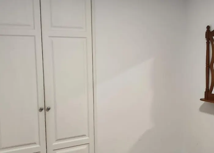 5 Min Walk From Yumbo 310 Apartment